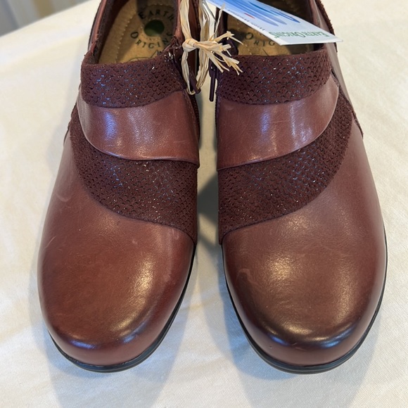 Earth Origins leather maroon super comfy shoes - Picture 3 of 11